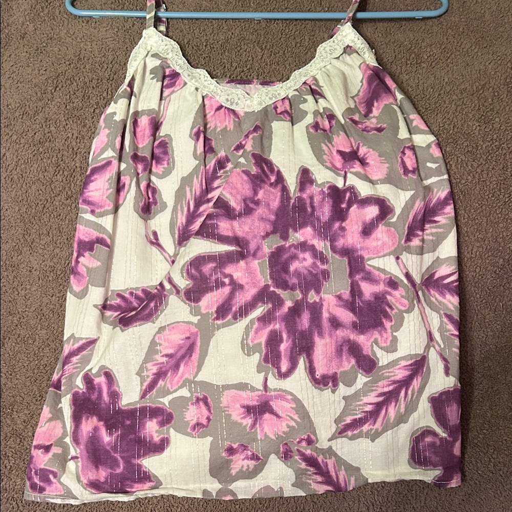 Floral Lace Trim Camisole. Old Navy
